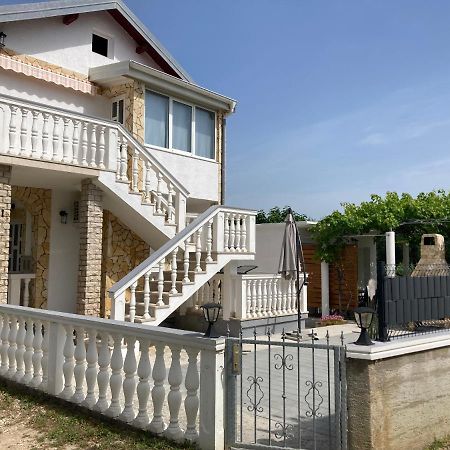 Apartmani Dorijan Vrsi Exterior foto