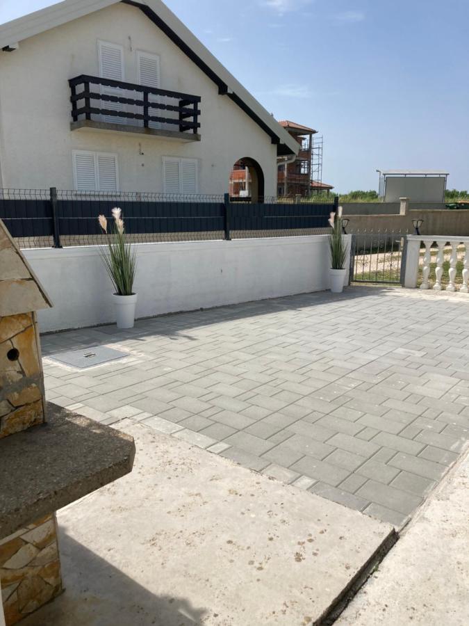 Apartmani Dorijan Vrsi Exterior foto